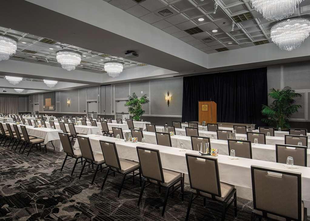 The Madison Concourse Hotel Facilidades foto