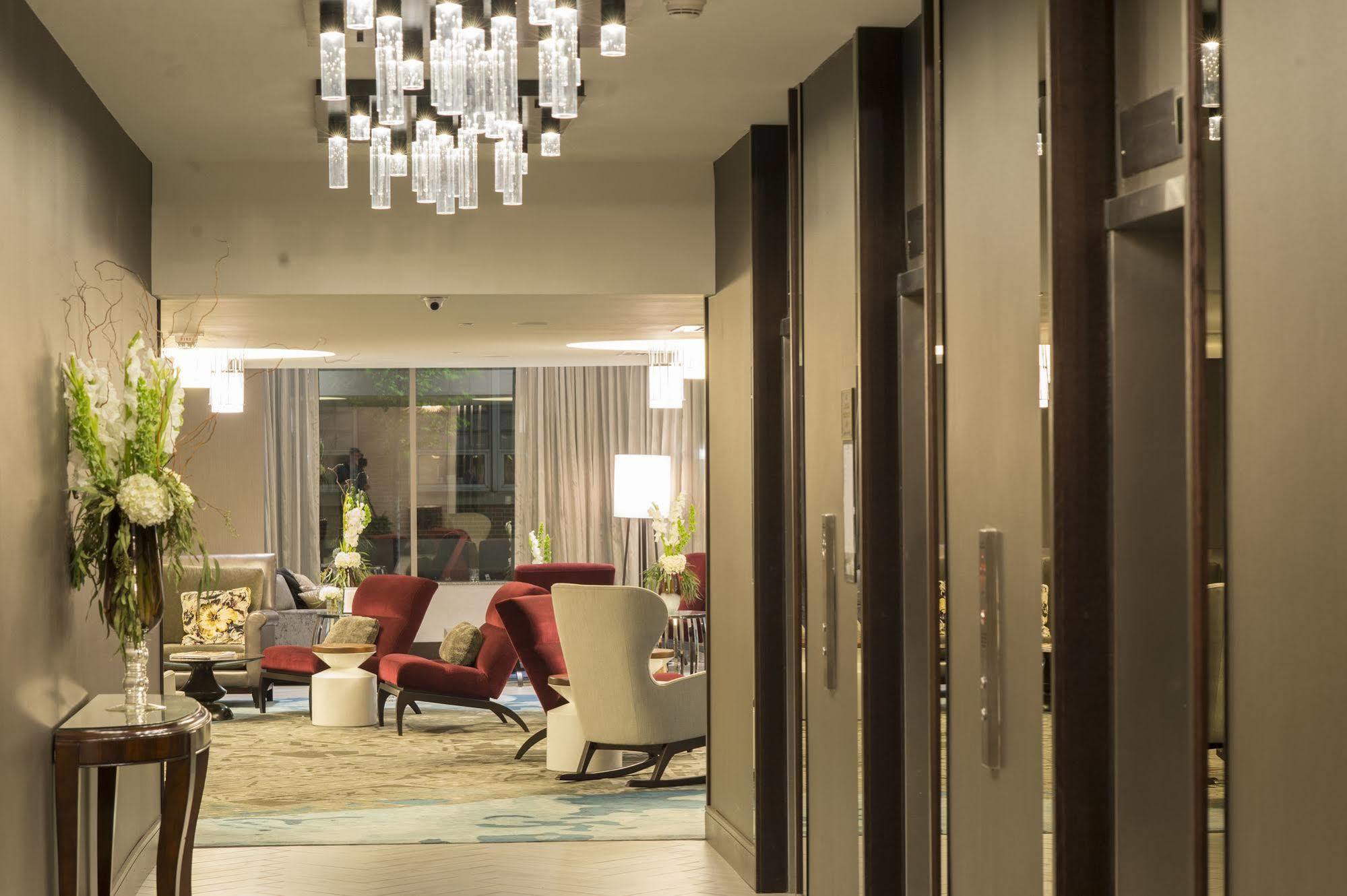 The Madison Concourse Hotel Exterior foto